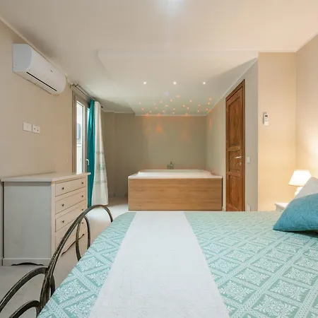 Dream - Blue Retreat קיה